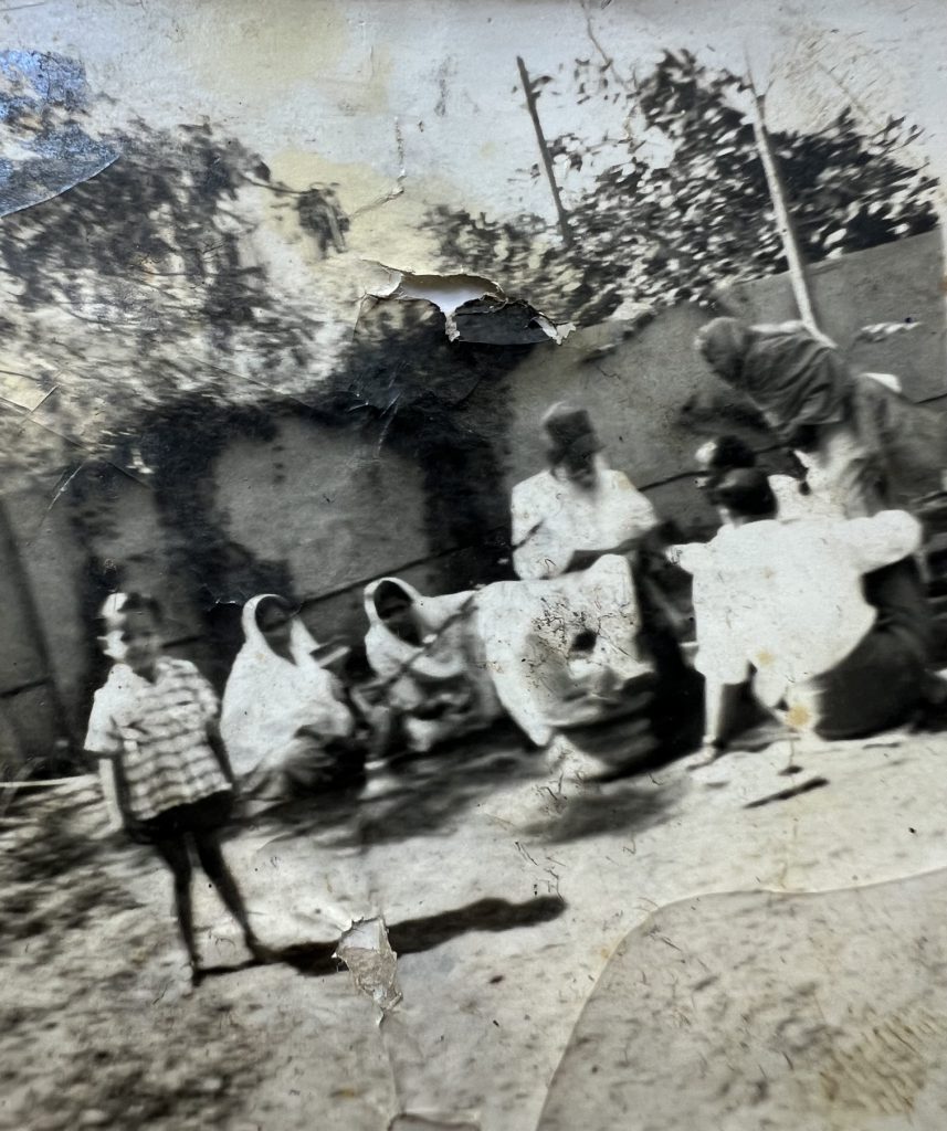 Sainji in Karachi with ? Dadi Amoli to the left